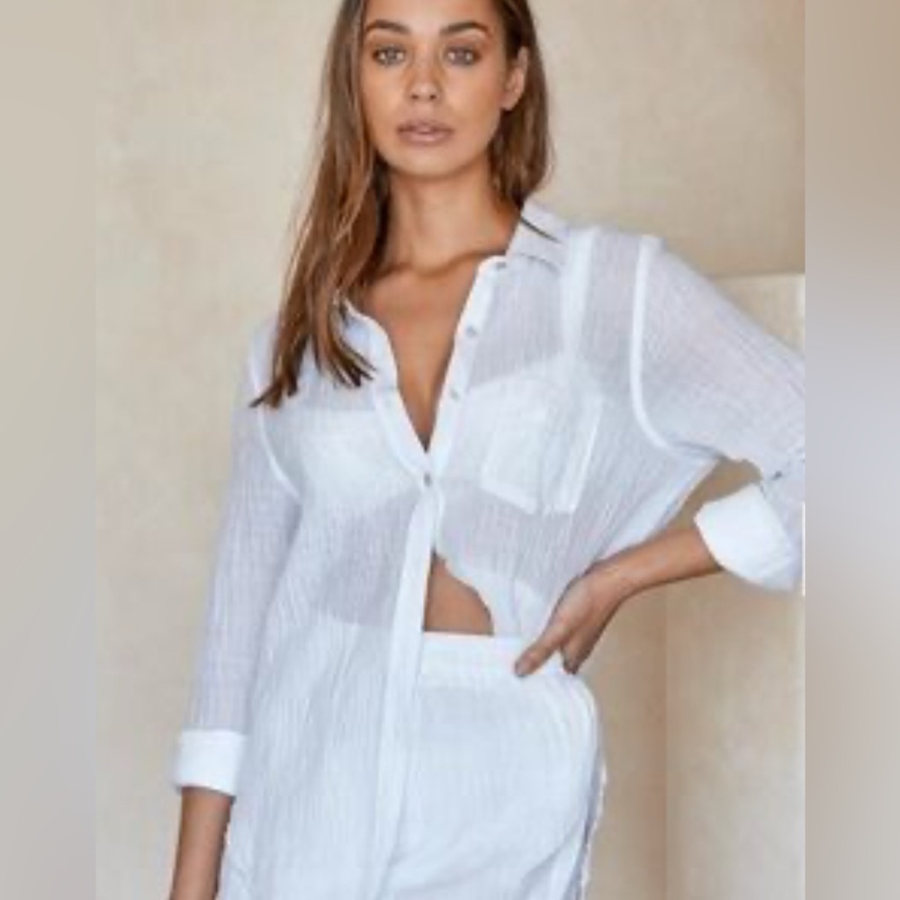EUC Monday Swimwear Monaco shirt 100% linen in white resort wear or swim cover